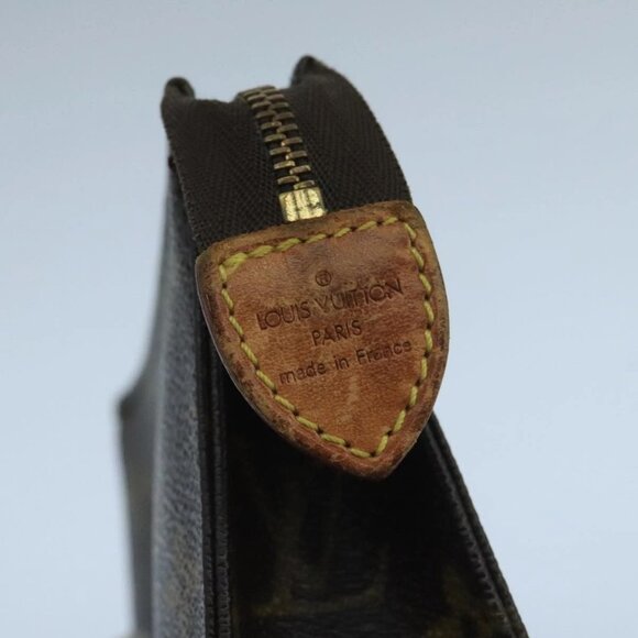 LOUIS VUITTON Monogram Poche Toilette 15 Pouch M47546 LV Auth 105340 - Picture 9 of 16